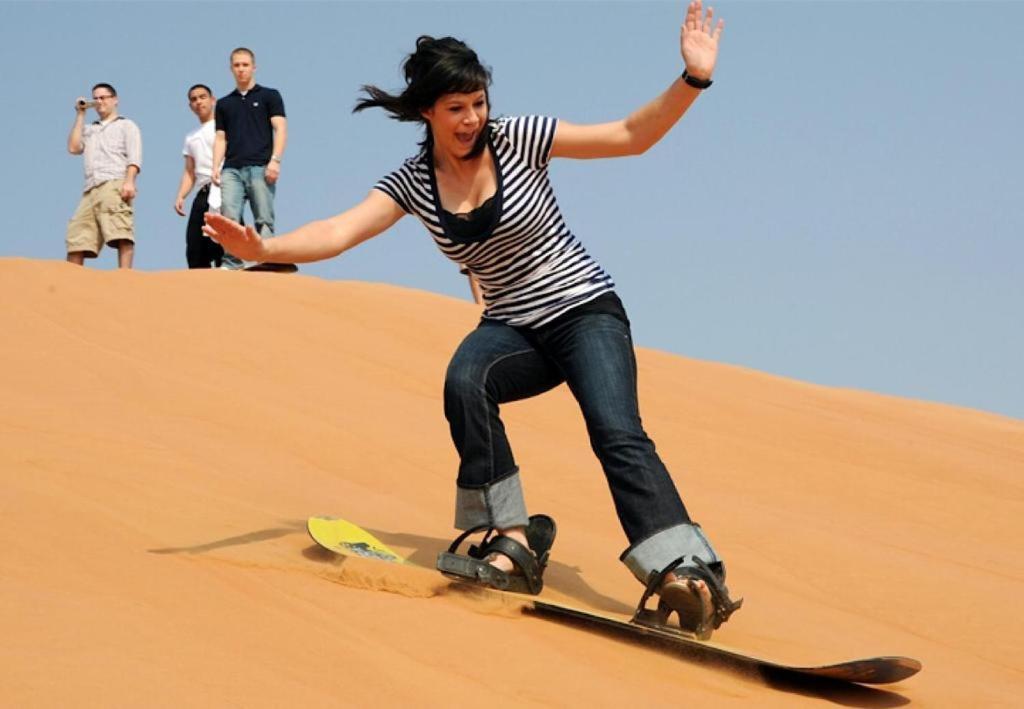 Bivouac Camel Trips Hotel Merzouga Buitenkant foto