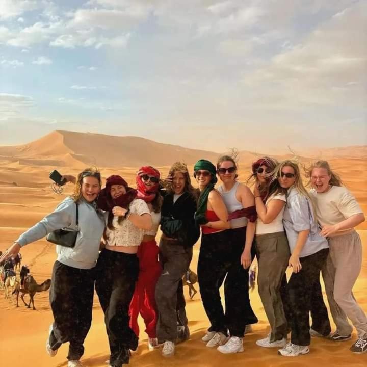 Bivouac Camel Trips Hotel Merzouga Buitenkant foto