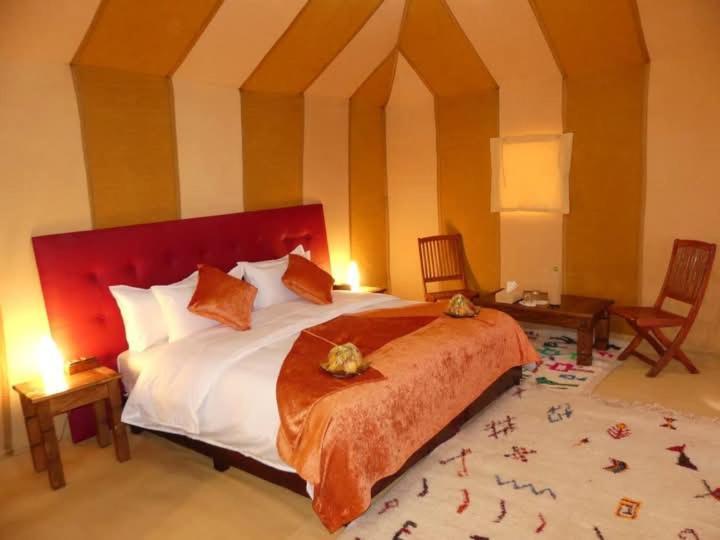 Bivouac Camel Trips Hotel Merzouga Buitenkant foto