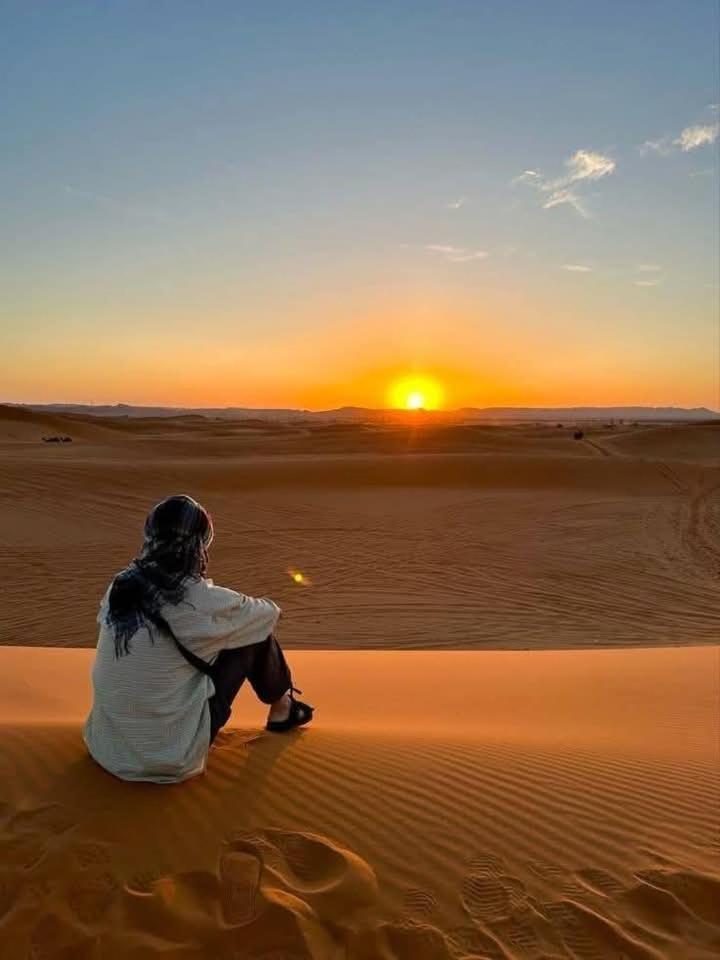 Bivouac Camel Trips Hotel Merzouga Buitenkant foto