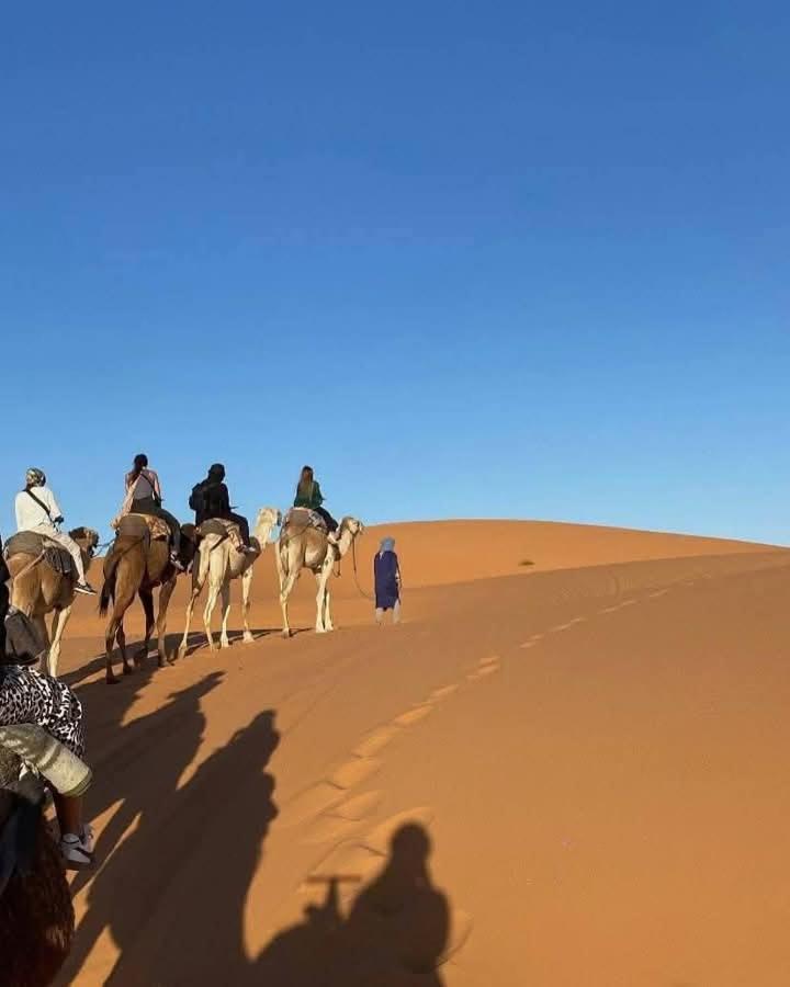 Bivouac Camel Trips Hotel Merzouga Buitenkant foto